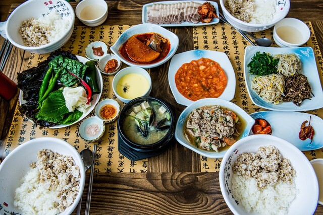 한식 바라보는 전 세계의 시선은? “조선 첫 요리서 저자는 어의!” < 한국인의 음식, 한식 < 생활·건강 < 기사본문 - K스피릿